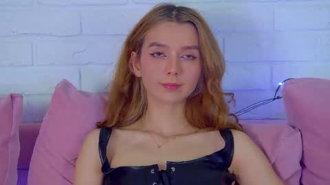 VanessaVienne online show from 9, 2, 2026