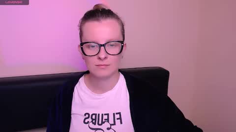 Mia online show from 25, 10, 2025