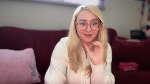 vanillapuddingpie online show from 16, 2, 2025