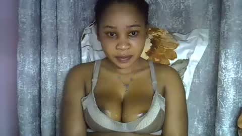 Snapshot of vanillavenus chatting on 5, 7, 2026 vanillavenus online show from 5, 7, 2026