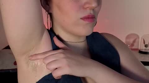 Snapshot of vanlet chatting on 8, 10, 2025 Elizabeth online show from 8, 10, 2025