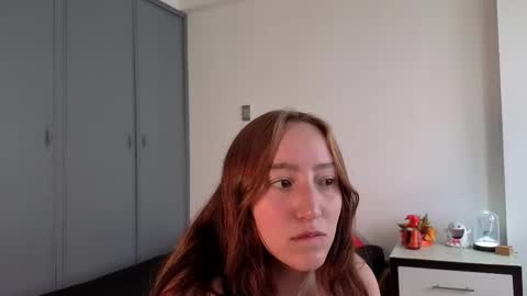 Snapshot of vanlet chatting on 22, 10, 2025 Elizabeth online show from 22, 10, 2025