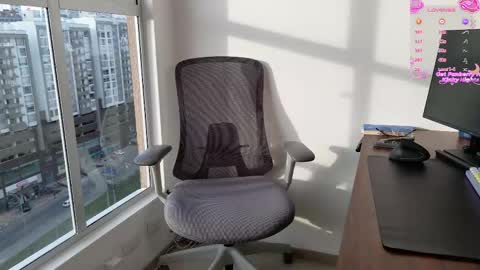 Snapshot of vanlet chatting on 18, 4, 2026 Elizabeth online show from 18, 4, 2026