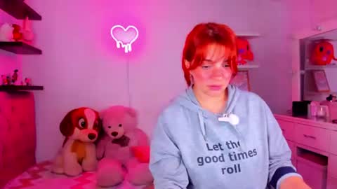 Snapshot of vannessa_shy chatting on 9, 7, 2026 Vanesa online show from 9, 7, 2026