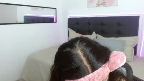 vane online show from 18, 4, 2026