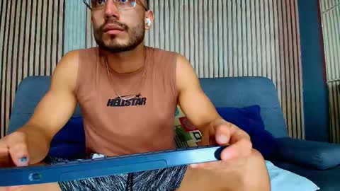 Vans Ross online show from 5, 2, 2026