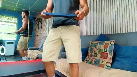 Vans Ross online show from 28, 3, 2026