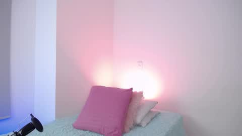 Snapshot of varenka_ivanova22 chatting on 27, 9, 2025 varenka_ivanova22 online show from 27, 9, 2025