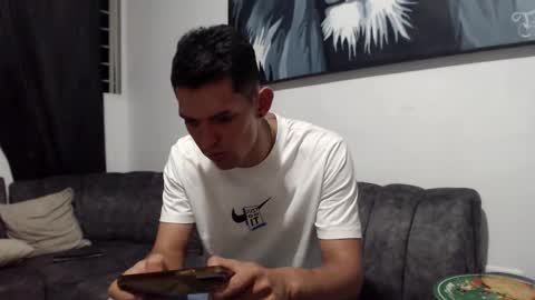 Snapshot of varonelite chatting on 7, 3, 2026 Andres online show from 7, 3, 2026