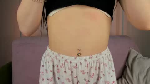 Snapshot of vasilisalove chatting on 17, 5, 2026 VasilisaLove online show from 17, 5, 2026