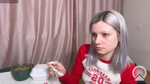 Snapshot of vasya_sylvia chatting on 5, 3, 2025 Vasya Sylvia online show from 5, 3, 2025