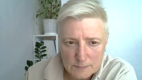 Snapshot of vea_motty chatting on 23, 7, 2026 vea_motty online show from 23, 7, 2026