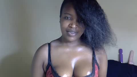 Snapshot of veesazii chatting on 14, 5, 2026 veesazii online show from 14, 5, 2026