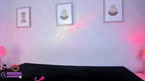 Vee Simons online show from 20, 9, 2025