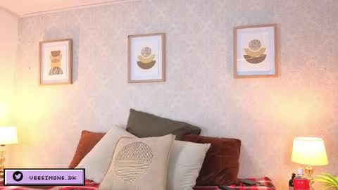 Vee Simons online show from 23, 3, 2026