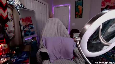 Violet Weatherbee online show from 7, 11, 2025