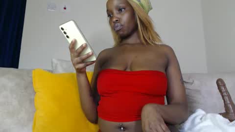 Snapshot of veey_dellah chatting on 13, 4, 2026 veey online show from 13, 4, 2026