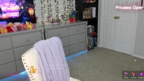 Snapshot of vegas_romance chatting on 24, 2, 2025 vegas_romance online show from 24, 2, 2025