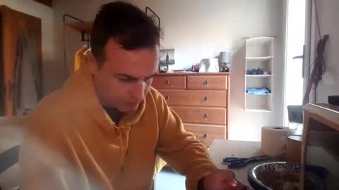 Snapshot of vegboy87 chatting on 18, 11, 2025 vegboy87 online show from 18, 11, 2025