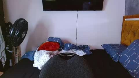 Snapshot of velk_hot1 chatting on 30, 4, 2026 velk_hot1 online show from 30, 4, 2026