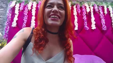Snapshot of vellaparis chatting on 16, 1, 2025 vellaparis online show from 16, 1, 2025