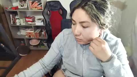 Im VelaI will be Christmas and New Year with my family December 22 to January 13 I will miss you guys. online show from 21, 11, 2025