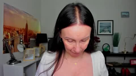 Jasmine online show from 12, 9, 2025