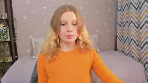 velvet_peach_ online show from 15, 1, 2026