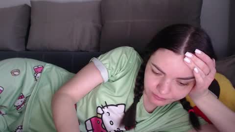 velvetmoon123 online show from 28, 2, 2026