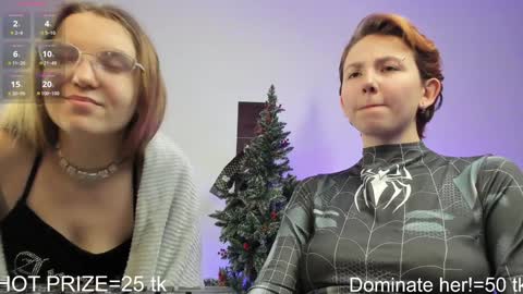 Snapshot of velvetvalkyries chatting on 15, 12, 2024 CLEOshort hair TIna long hair online show from 15, 12, 2024
