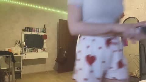 M i l a n a online show from 4, 3, 2026