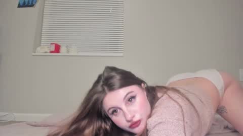 Snapshot of venicebtchh chatting on 14, 12, 2025 Harley instahailharleyy online show from 14, 12, 2025