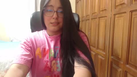 Snapshot of venus_cat_ chatting on 5, 7, 2026 Venus online show from 5, 7, 2026