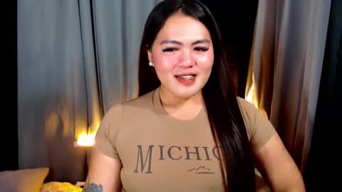 Snapshot of venus_colly chatting on 20, 4, 2026 I am Colly Your mystery girl online show from 20, 4, 2026
