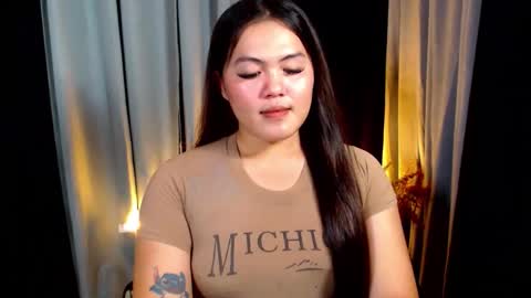Snapshot of venus_colly chatting on 29, 4, 2026 I am Colly Your mystery girl online show from 29, 4, 2026