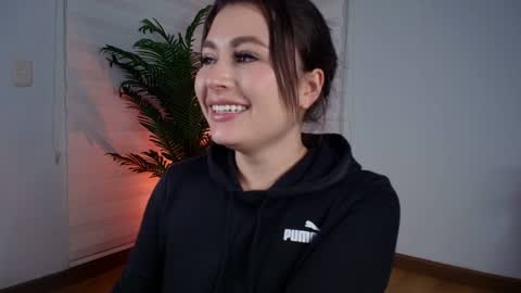 Snapshot of venus_leroy chatting on 31, 12, 2024 Venus online show from 31, 12, 2024