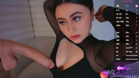 Snapshot of venus_leroy chatting on 30, 11, 2025 Venus online show from 30, 11, 2025