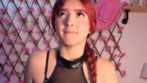 Snapshot of venus_velvett chatting on 31, 5, 2026 venus_velvett online show from 31, 5, 2026