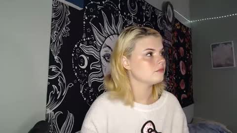Snapshot of venusastar chatting on 11, 9, 2025 Miss Venus online show from 11, 9, 2025