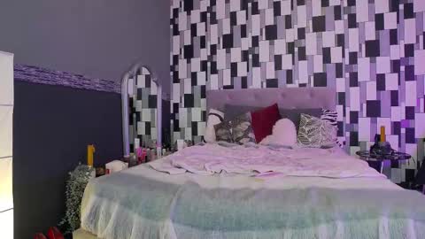 venusinylons online show from 22, 12, 2025