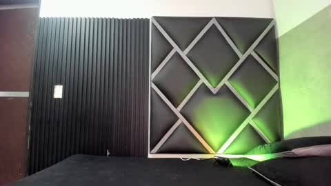 venuss09 online show from 27, 10, 2025