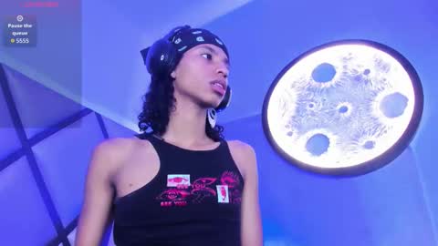 venuss_03 online show from 28, 11, 2025