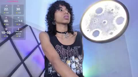 venuss_03 online show from 2, 12, 2025