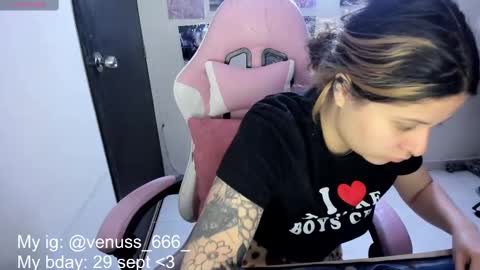 Snapshot of venussx_x chatting on 29, 9, 2025 Venus MY BDAY 29 SEPT online show from 29, 9, 2025