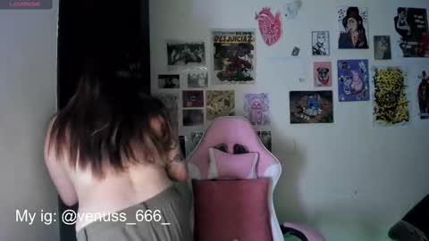 Snapshot of venussx_x chatting on 16, 10, 2025 Venus MY BDAY 29 SEPT online show from 16, 10, 2025