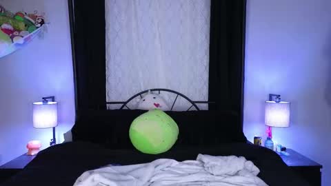 Snapshot of vera_velvet chatting on 14, 11, 2025 Vera Velvet online show from 14, 11, 2025