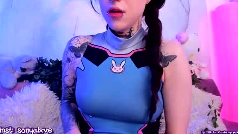 Sonya online show from 14, 2, 2025