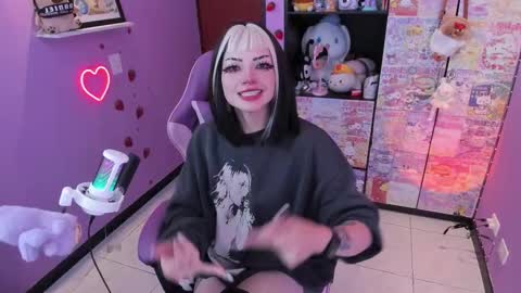     online show from 6, 11, 2025