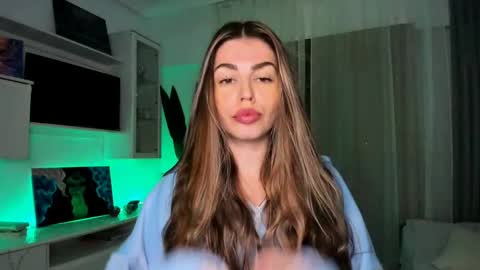 Lolitalolz online show from 15, 1, 2025