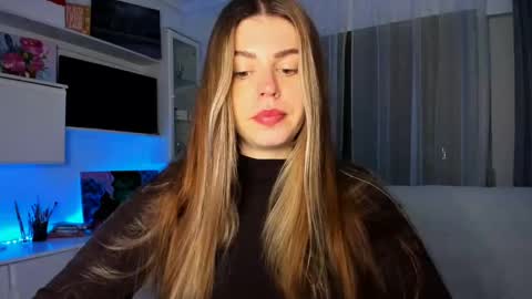 Lolitalolz online show from 2, 3, 2025